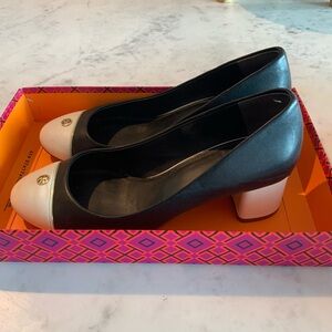 Tory Burch Ethel Block Heel Black Ivory and Gold size 5.5